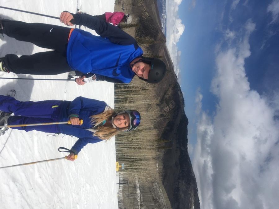 和我哥哥在大梅萨的波德霍恩滑雪